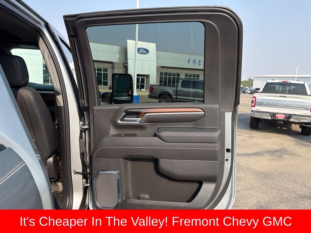 2025 GMC Sierra 2500 HD Denali