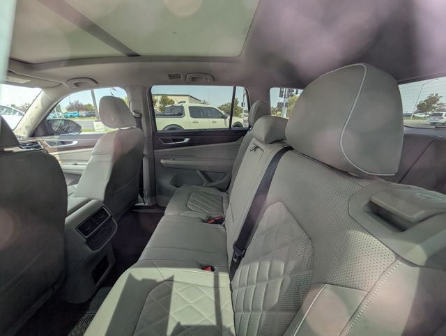 2024 Volkswagen Atlas 2.0T SEL Premium R-Line
