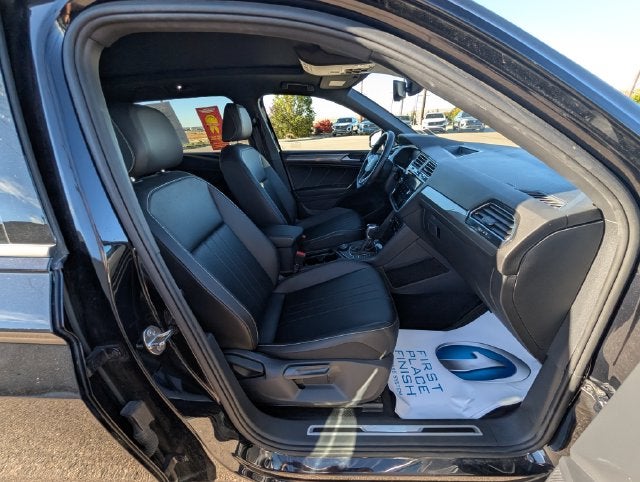 2022 Volkswagen Tiguan 2.0T SE R-Line Black