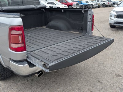2019 RAM 1500 Laie Crew Cab 4x4 5'7' Box