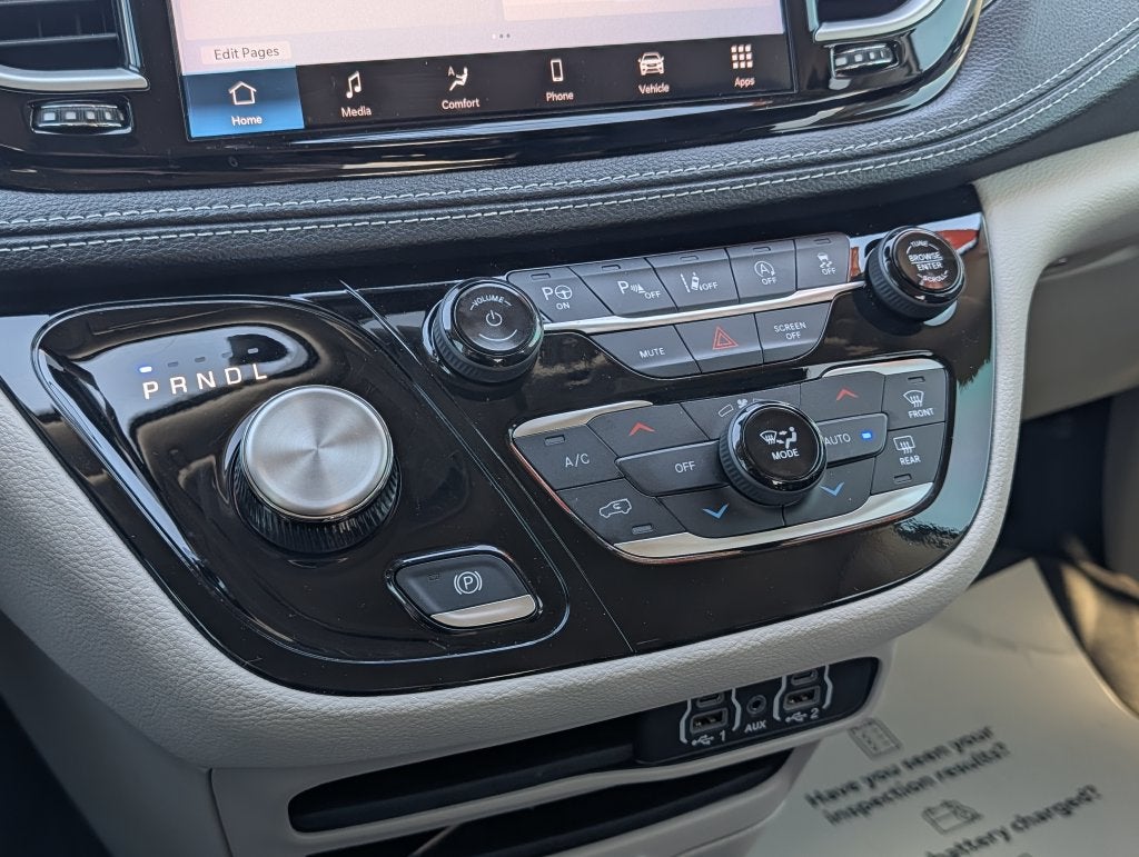 2024 Chrysler Pacifica Touring L AWD