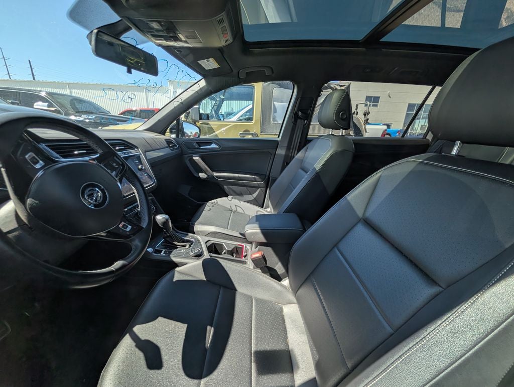 2021 Volkswagen Tiguan 2.0T SE R-Line Black