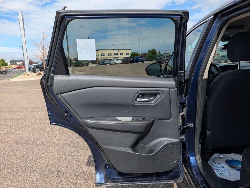 2025 Nissan Rogue SV AWD
