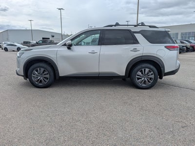 2025 Nissan Pathfinder SV 4WD