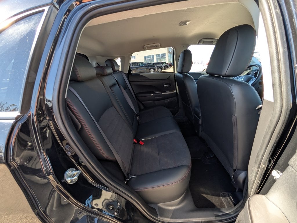2025 Mitsubishi Outlander Sport Base