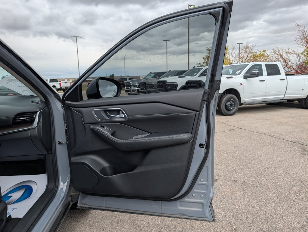 2024 Nissan Rogue Platinum Premium AWD