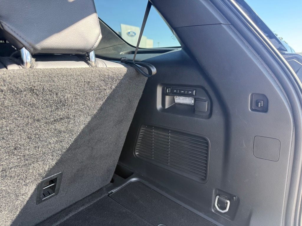 2024 Ford Explorer ST - Photo 38