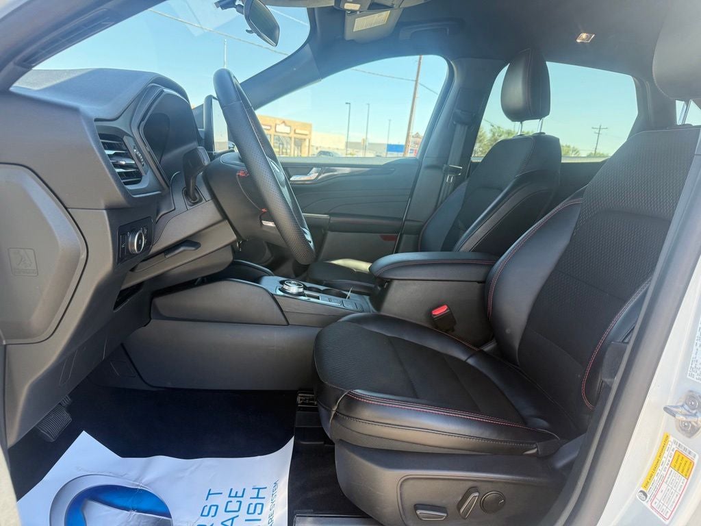 2025 Ford Escape ST-Line Select - Photo 12