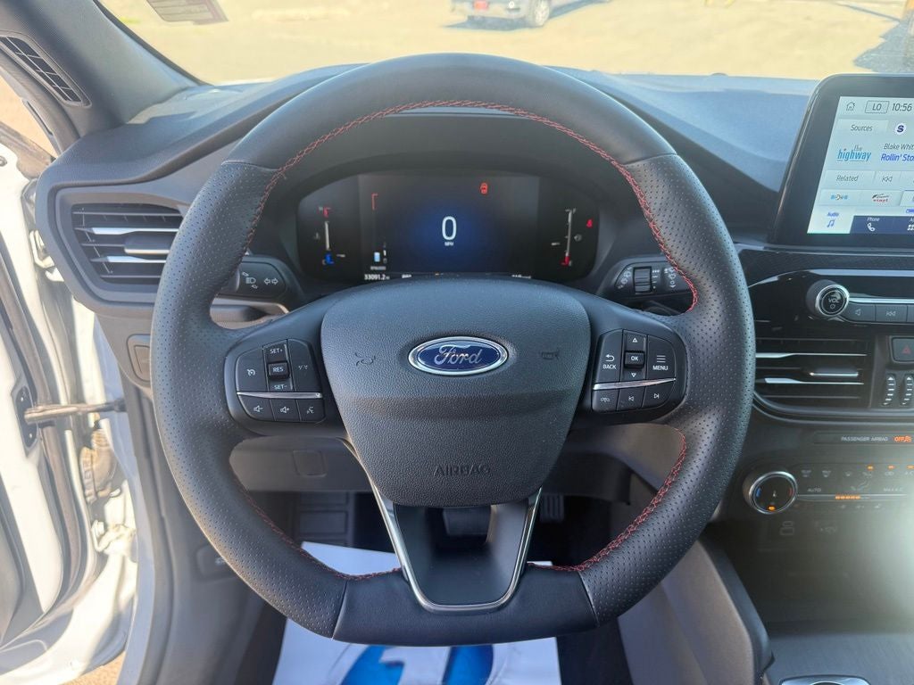 2025 Ford Escape ST-Line Select - Photo 13