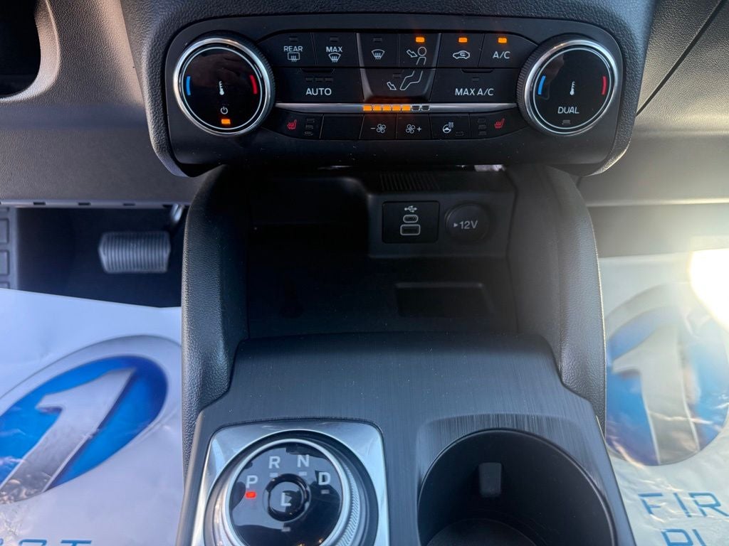 2025 Ford Escape ST-Line Select - Photo 18