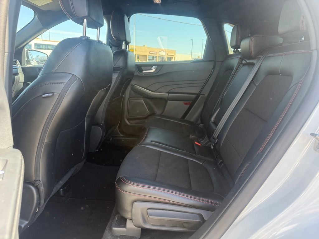 2025 Ford Escape ST-Line Select - Photo 32