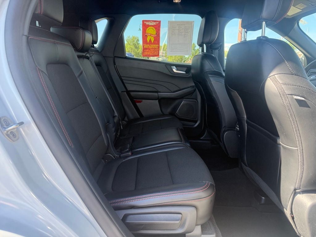 2025 Ford Escape ST-Line Select - Photo 39