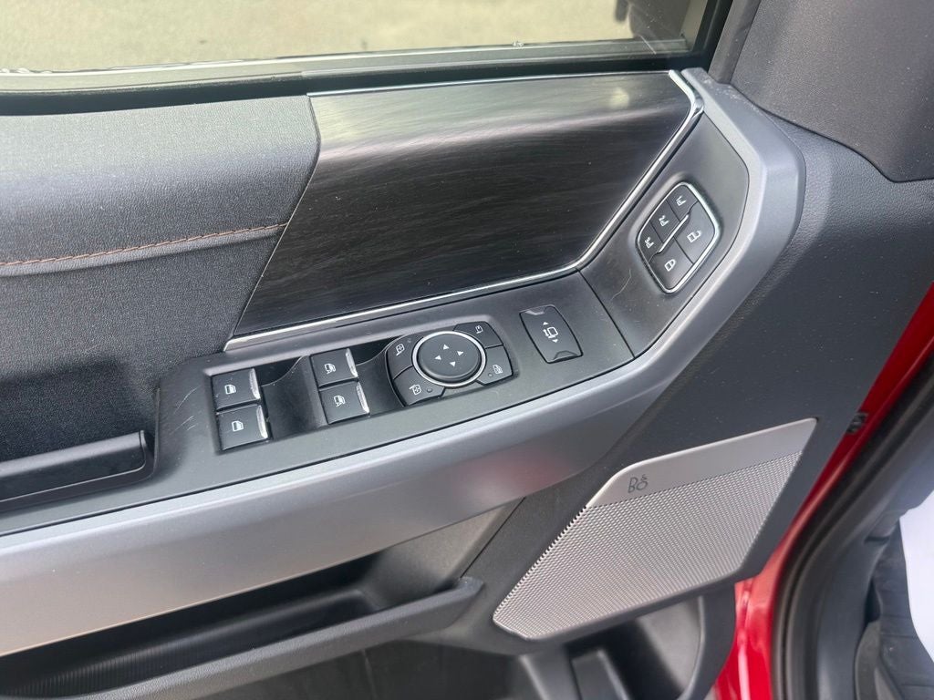 2025 Ford F-150 Lariat - Photo 11