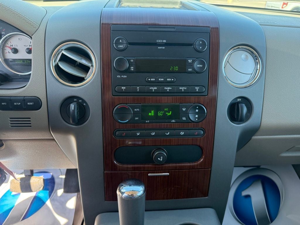 2005 Ford F-150 Lariat