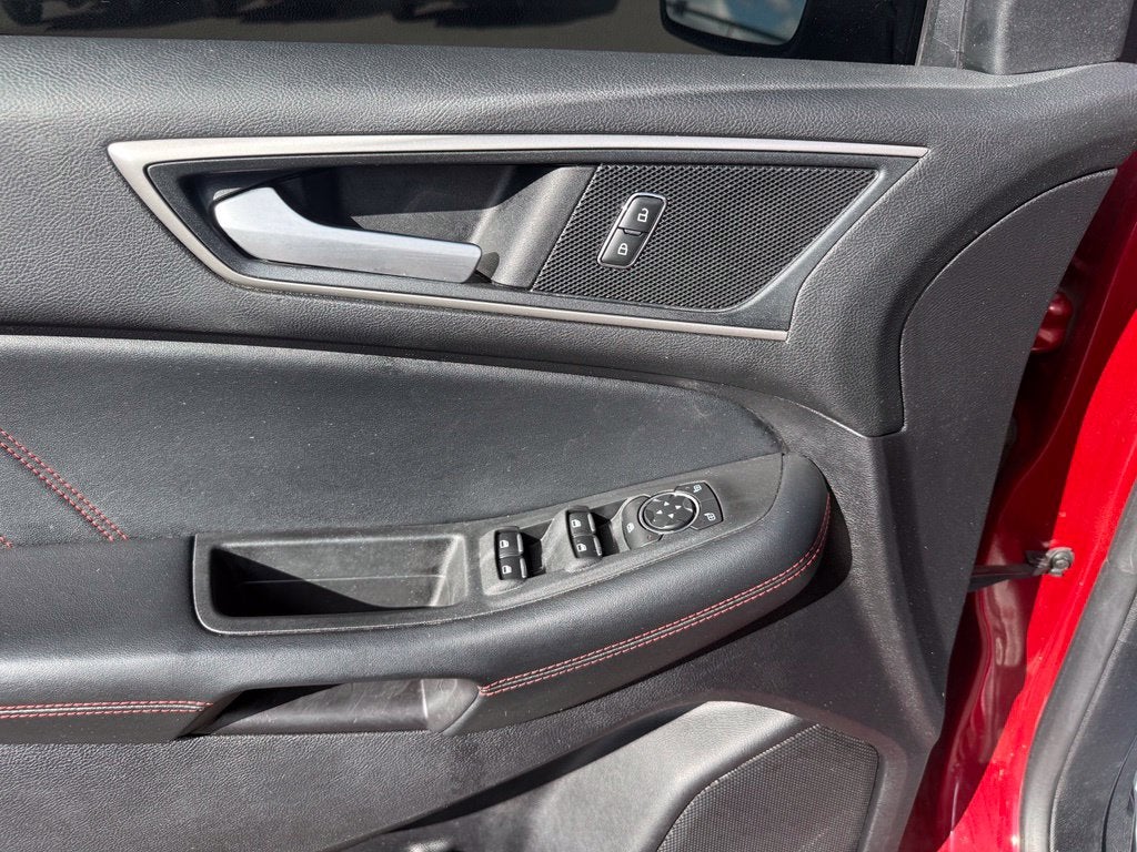 2021 Ford Edge ST-Line - Photo 11