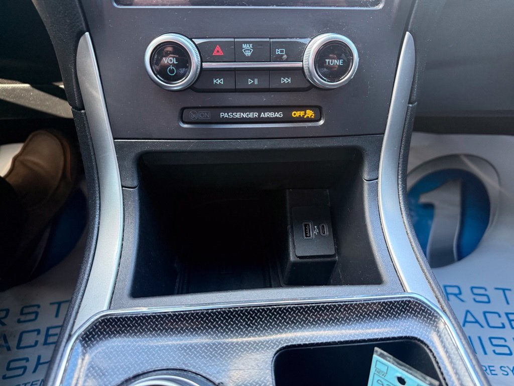 2021 Ford Edge ST-Line - Photo 18