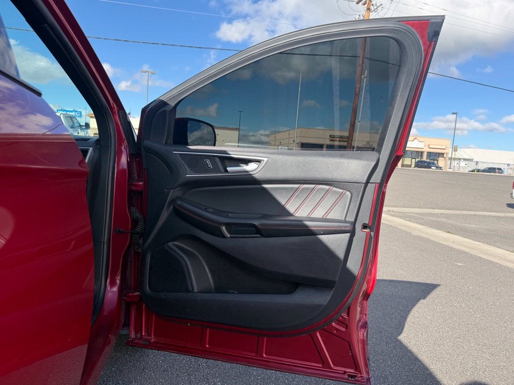 2021 Ford Edge ST-Line - Photo 38