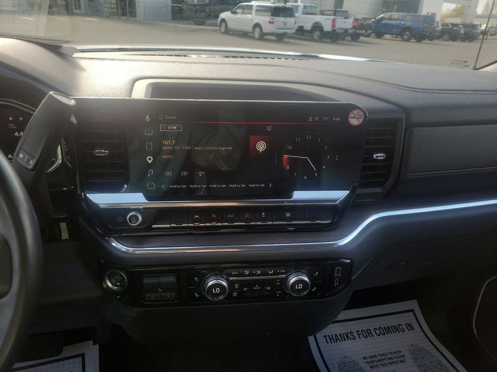 2025 GMC Sierra 1500 SLT - Photo 23