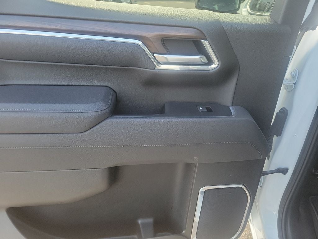 2025 GMC Sierra 1500 SLT - Photo 36