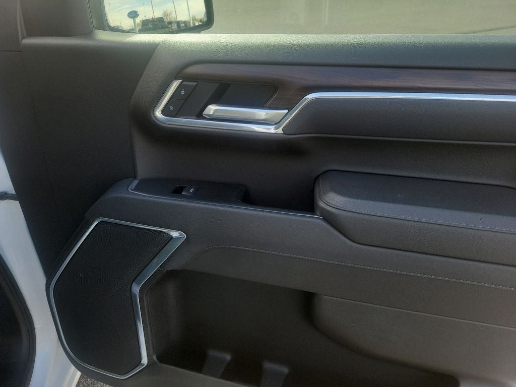 2025 GMC Sierra 1500 SLT - Photo 45
