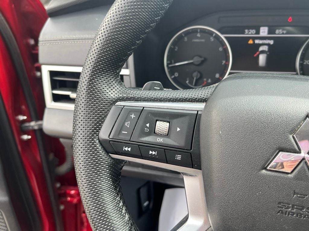 2023 Mitsubishi Outlander SE - Photo 18