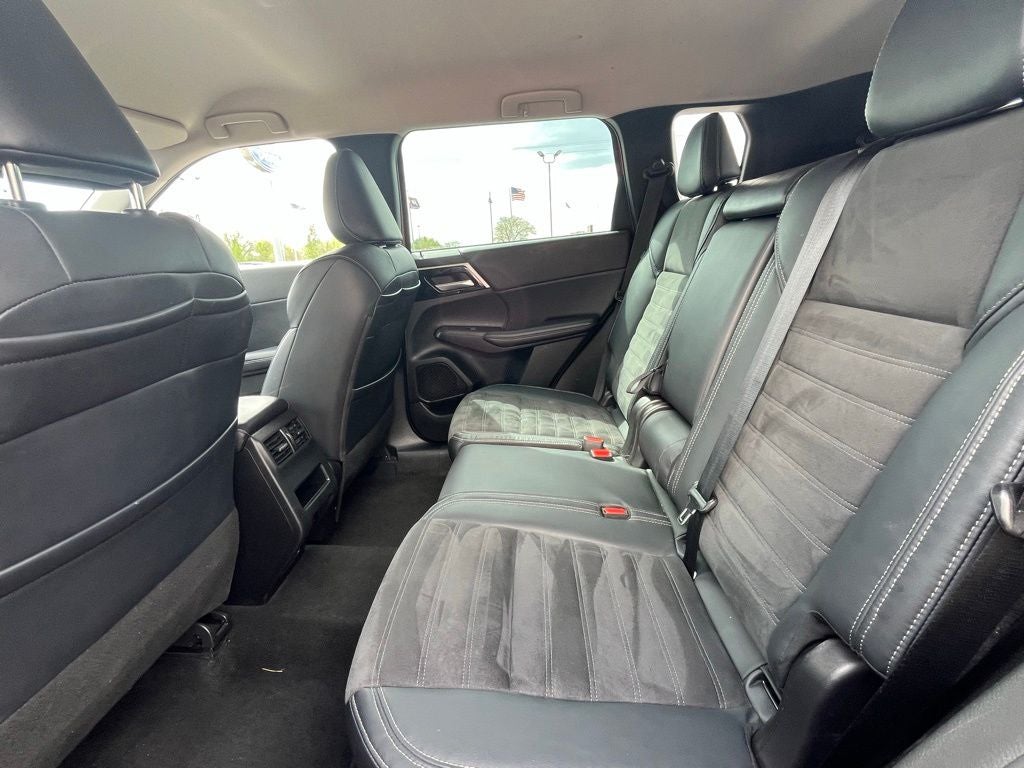 2023 Mitsubishi Outlander SE - Photo 33