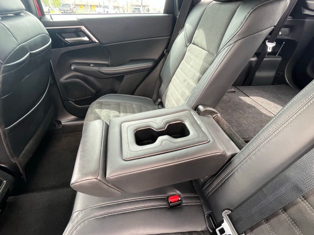 2023 Mitsubishi Outlander SE - Photo 34