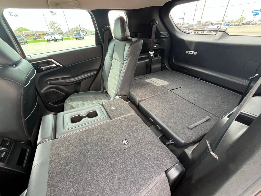 2023 Mitsubishi Outlander SE - Photo 36