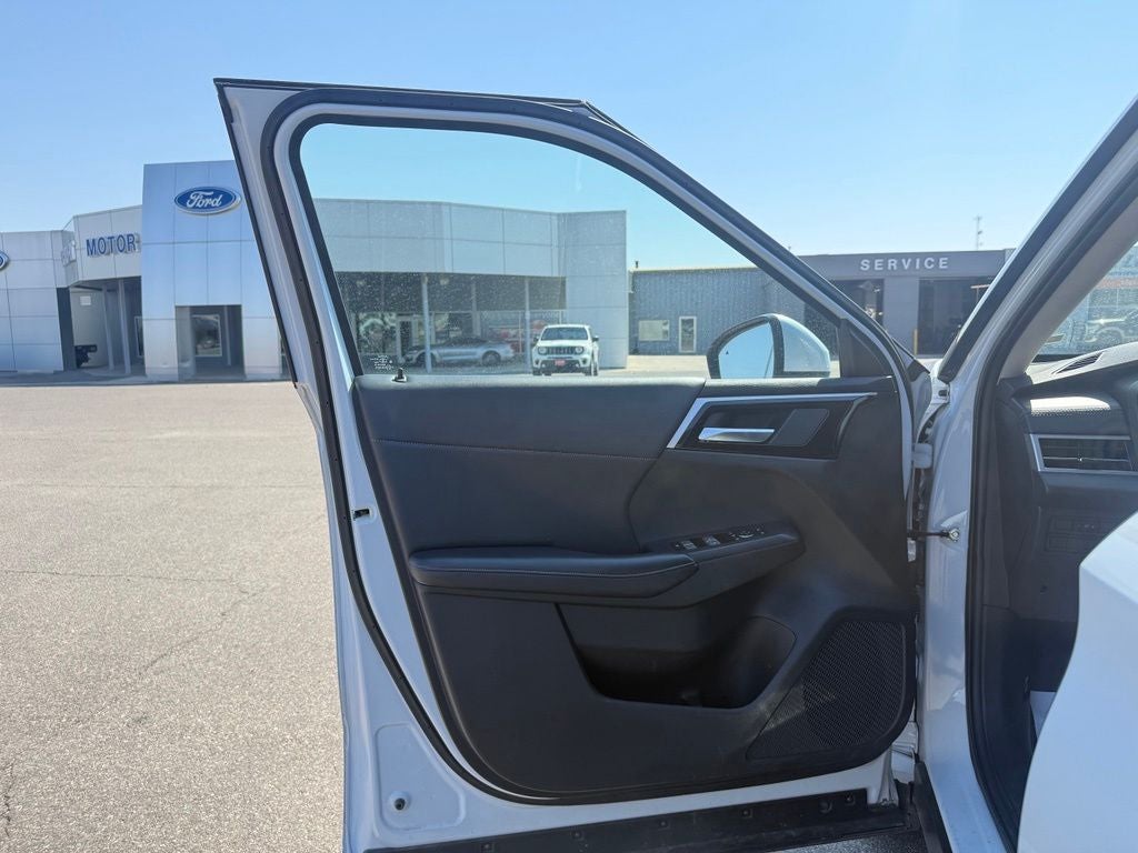 2024 Mitsubishi Outlander SE - Photo 10