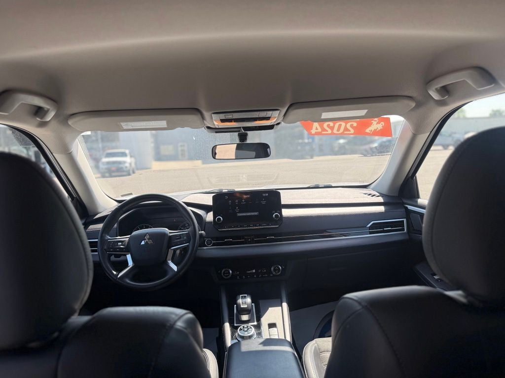 2024 Mitsubishi Outlander SE - Photo 34