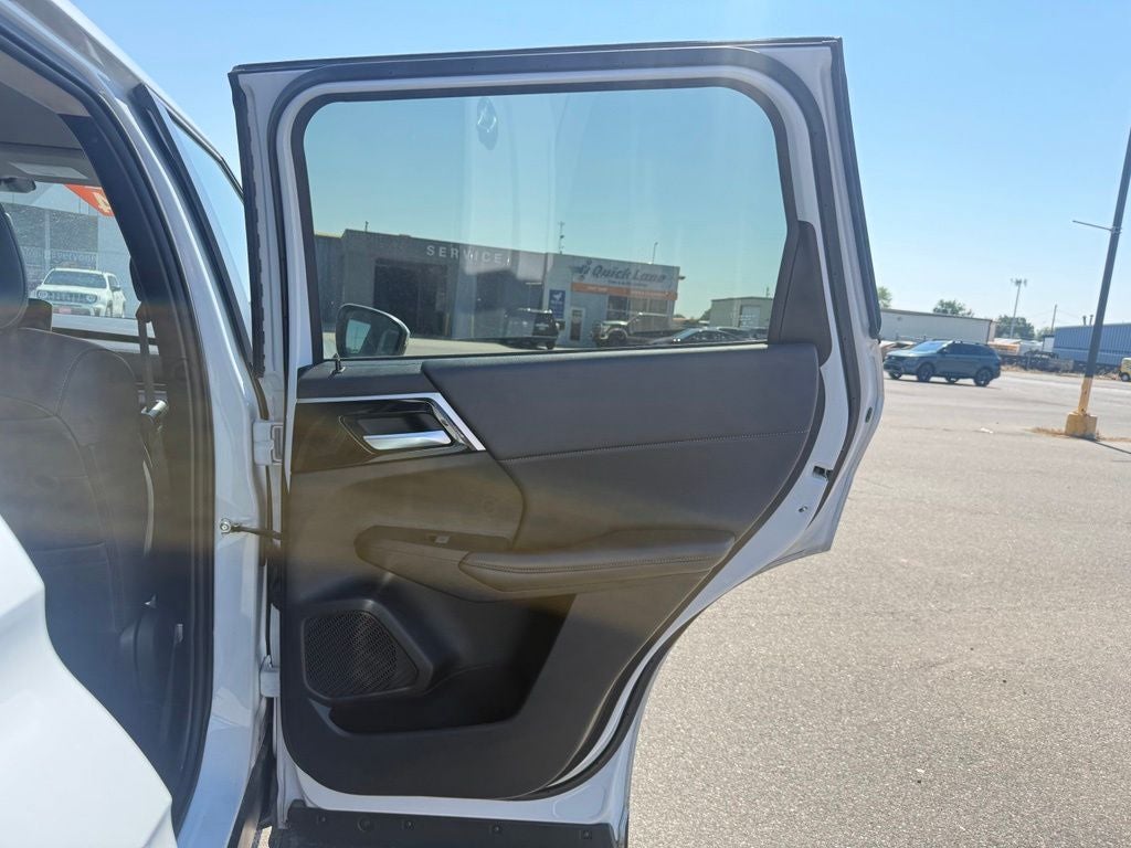 2024 Mitsubishi Outlander SE - Photo 39