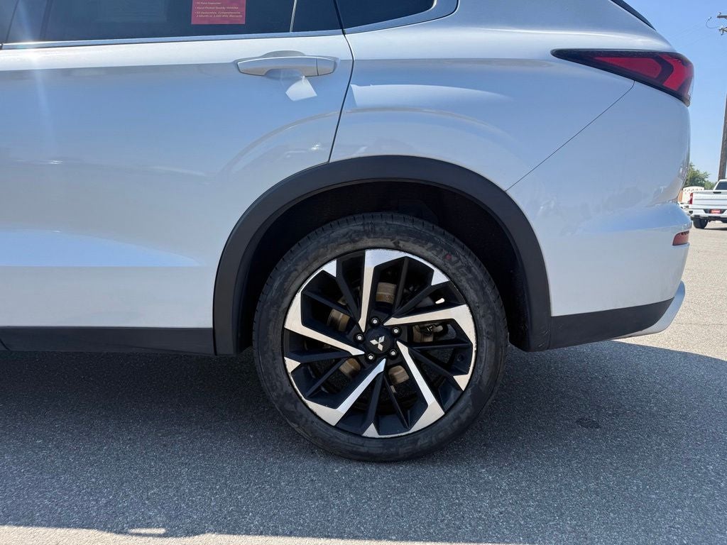 2024 Mitsubishi Outlander SE - Photo 47