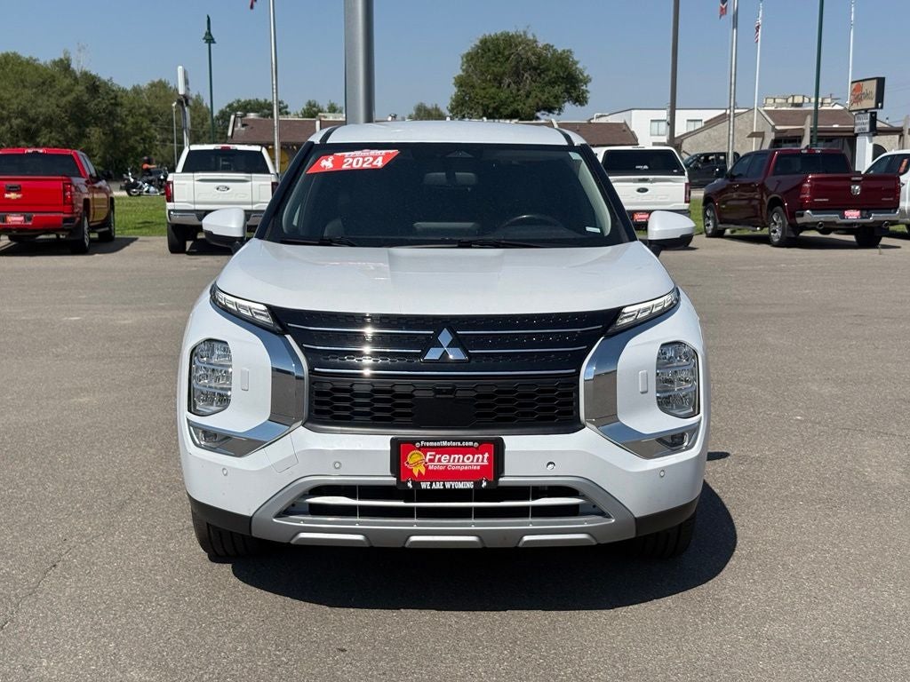 2024 Mitsubishi Outlander SE - Photo 9