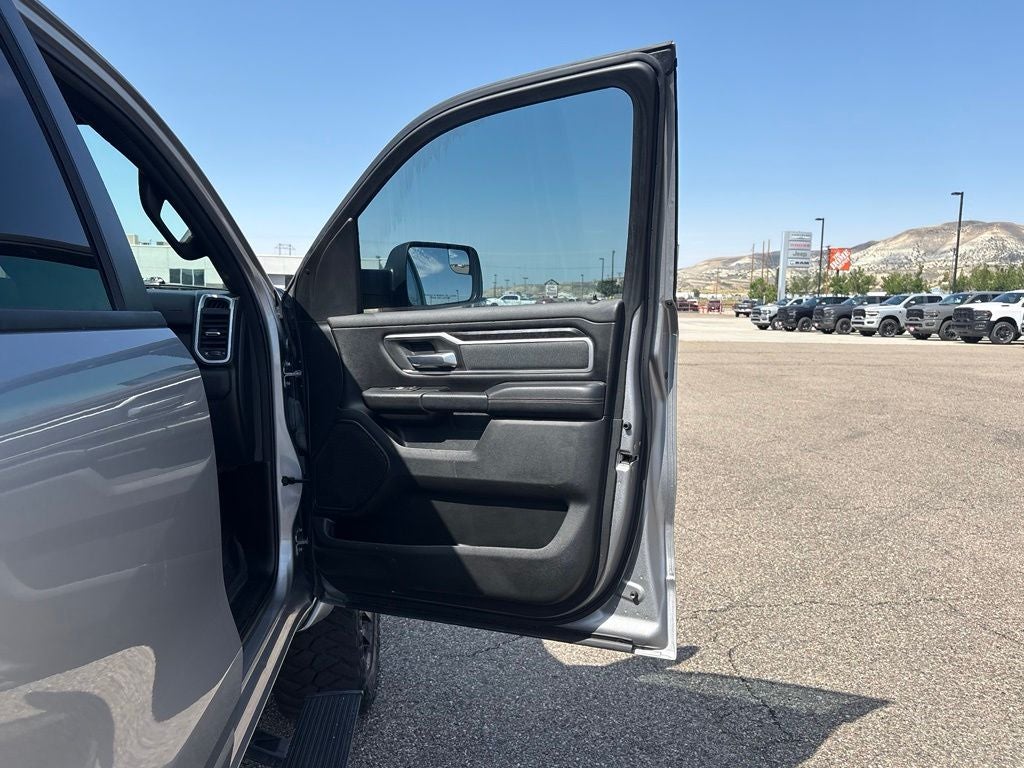 2022 RAM 1500 Big Horn/Lone Star Black Widow PKG