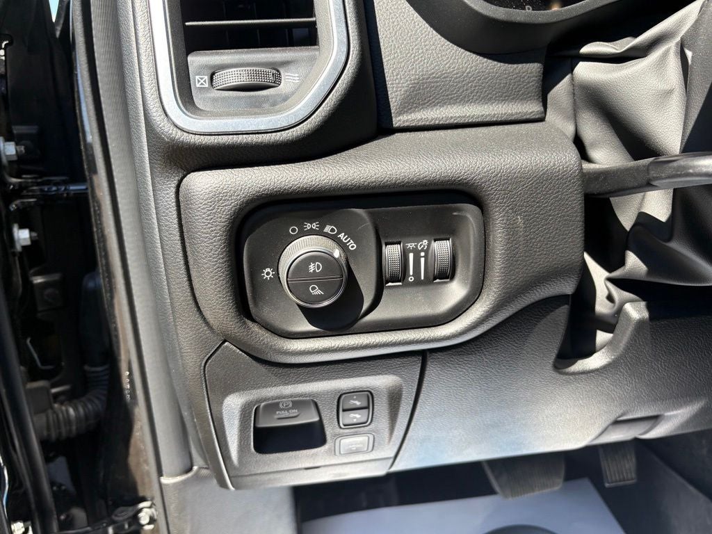 2026 RAM 1500 Big Horn/Lone Star Night Edition