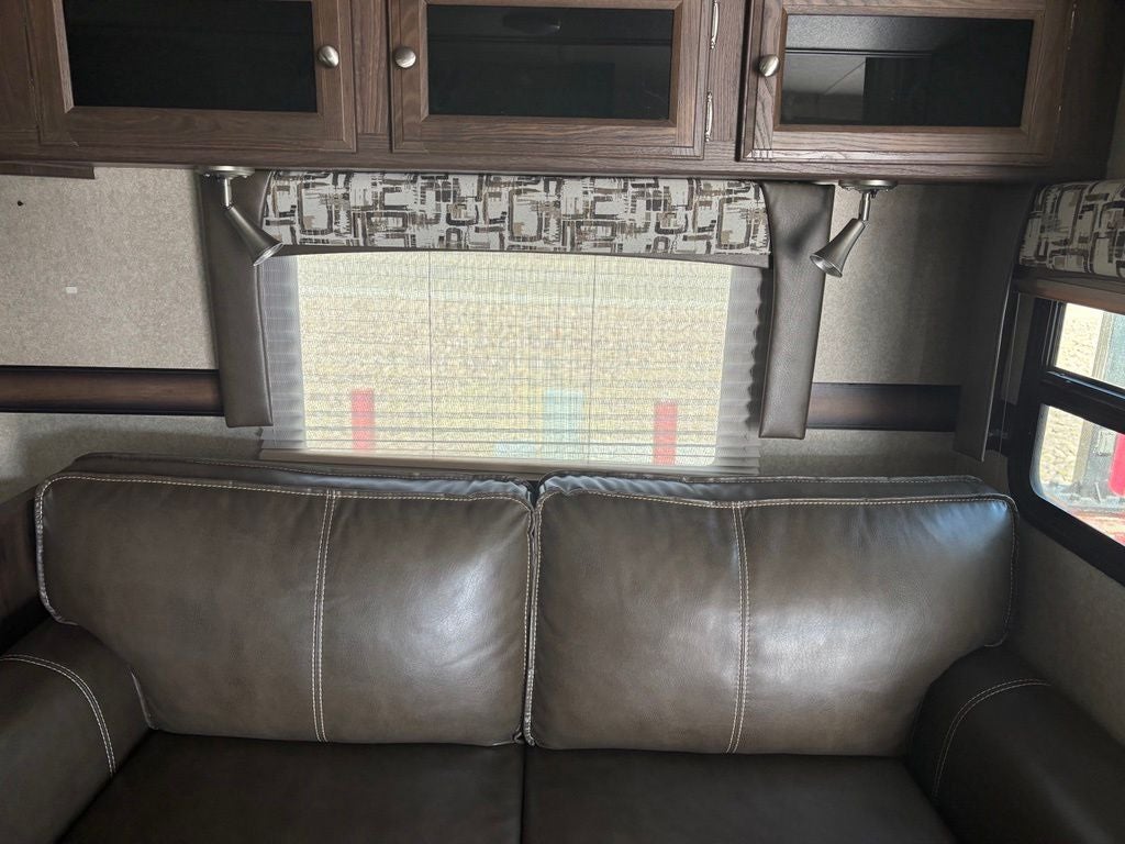 2017 Forest RIver Rockwood 2902WS