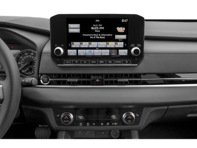 2023 Mitsubishi Outlander Base