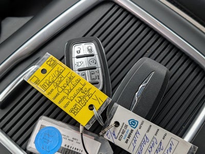 2024 Chrysler Pacifica Touring L