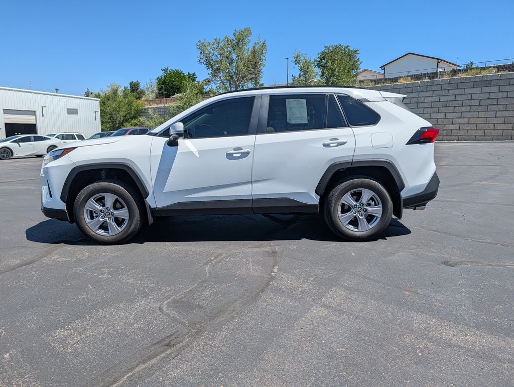 2025 Toyota RAV4 XLE