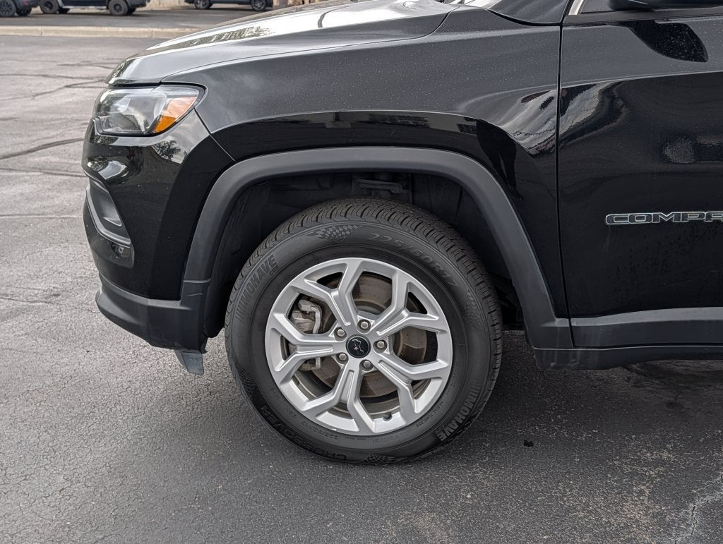 2025 Jeep Compass Latitude W/Sunroof