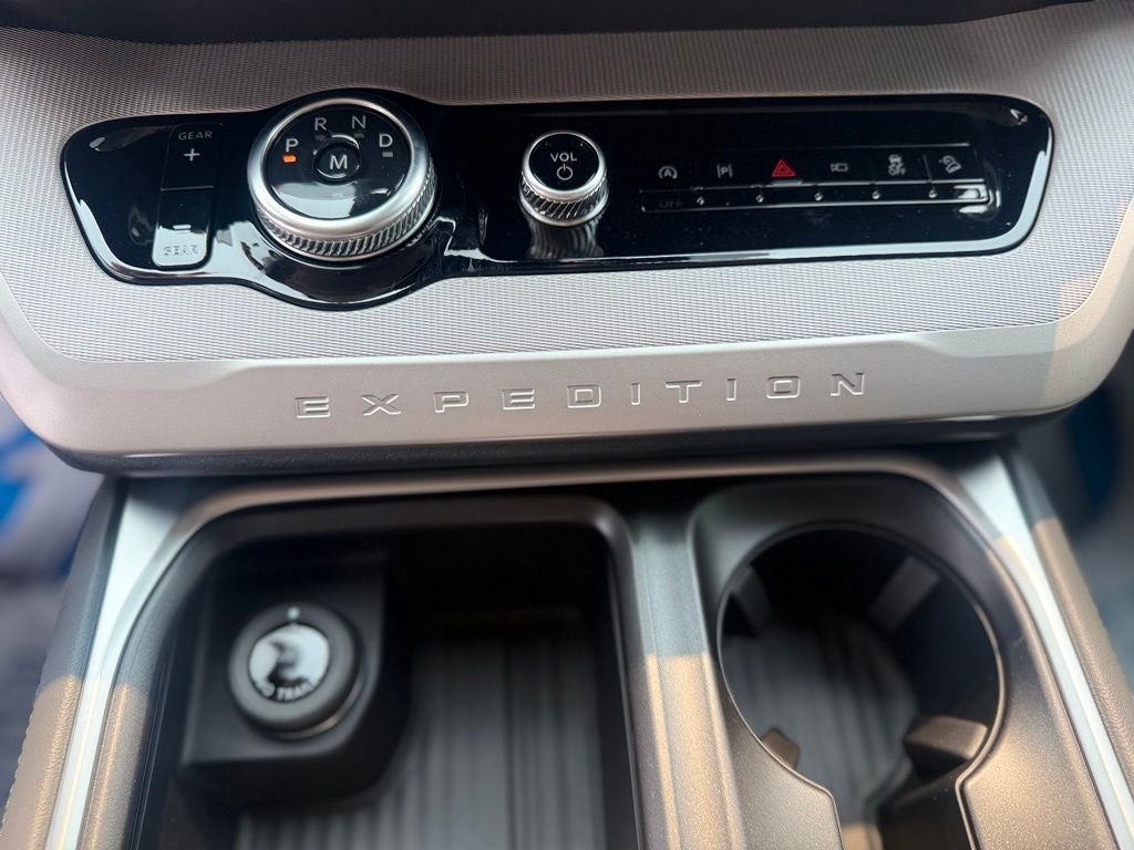 2027 Ford Expedition Max Active