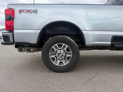 2027 Ford F-350SD Lariat