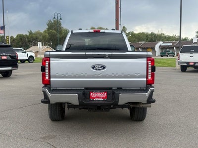 2027 Ford F-350SD Lariat