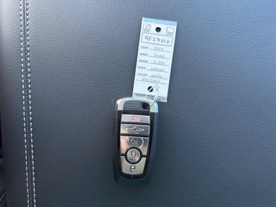 2027 Ford F-350SD Lariat