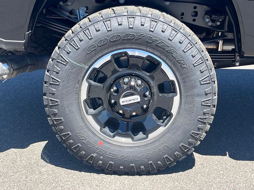 2026 Ford F-350SD Lariat Tremor