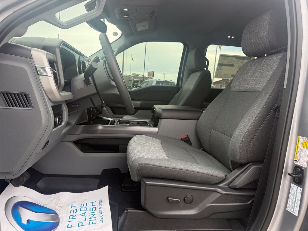2027 Ford F-350SD XLT DRW