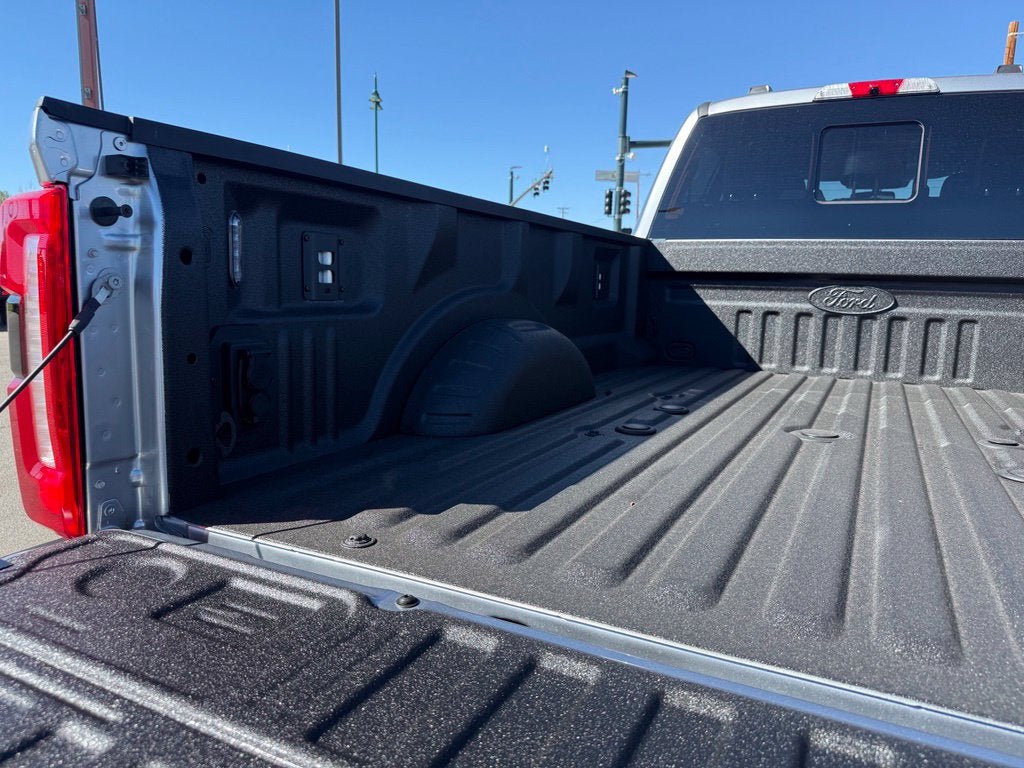 2027 Ford F-350SD Lariat DRW