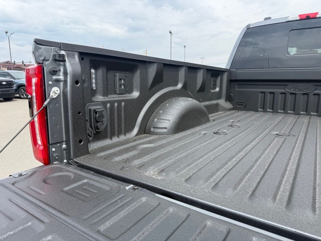 2026 Ford F-350SD XLT DRW