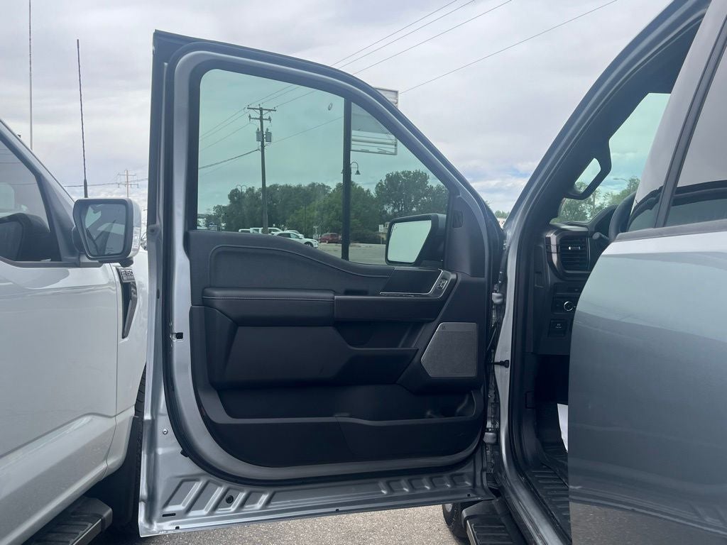 2026 Ford F-150 Lariat Black Appearance Pkg