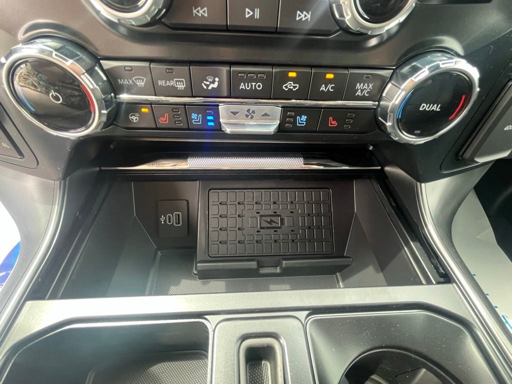 2026 Ford F-150 Lariat Black Appearance Pkg